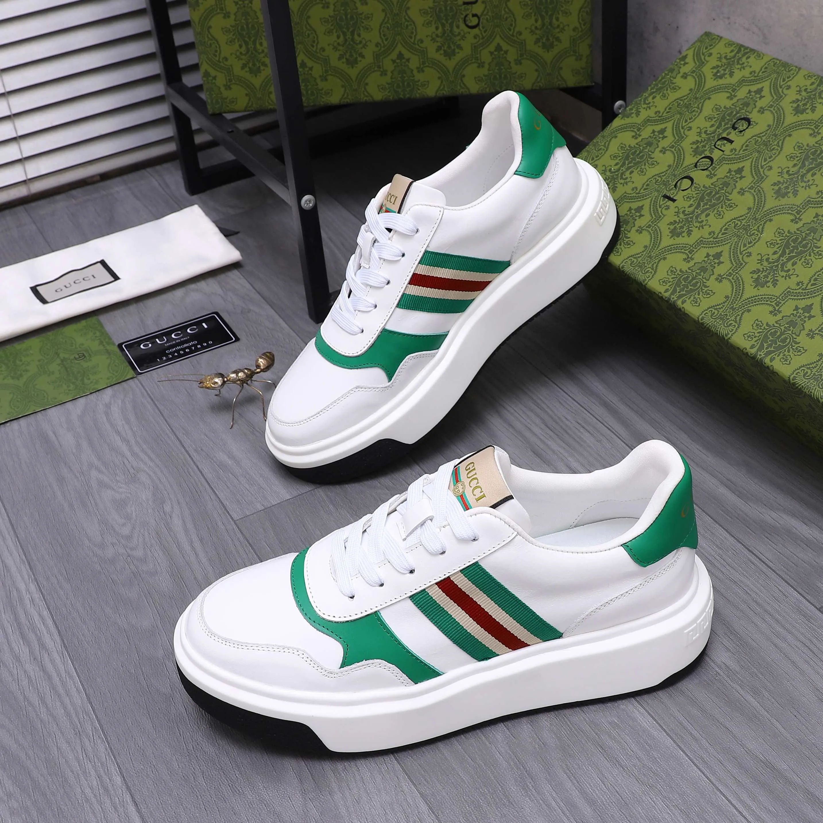 Men's shoes 💰460 Product trademark: GUCCI "Gucci" men's casual sneakers Regular size: 38-44 Product materials: Selected cowhide stitching upper, sheepskin lining, rubber outsole